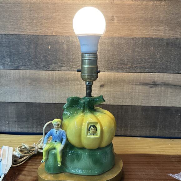 Vtg Peter Pumpkin Eater Lamp w Shade Music Box Night Light  Vintage Peter Pumpkin Eater Lamp